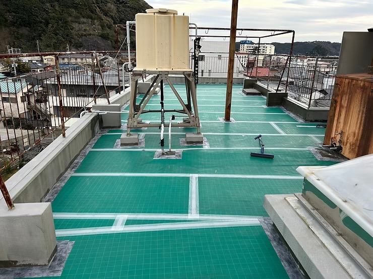 屋上防水（サラセーヌQV工法） QVシート張り完了